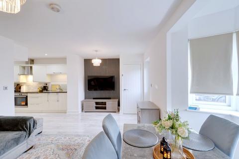 2 bedroom ground floor flat for sale, Cherry Tree Lane, Rainham RM13