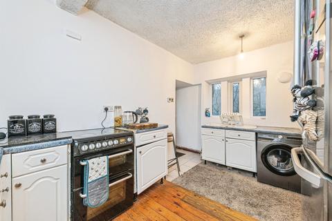 3 bedroom end of terrace house for sale, Meltham Road, Huddersfield