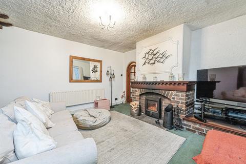 3 bedroom end of terrace house for sale, Meltham Road, Huddersfield