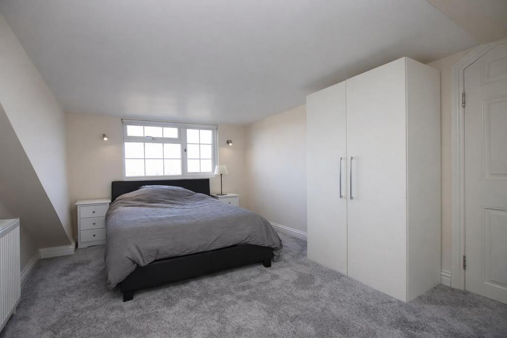 Main Bedroom