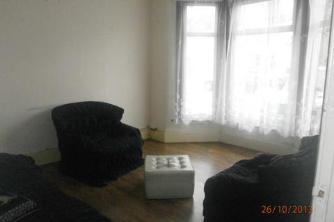 3 bedroom terraced house to rent, Westwood Road,  Ilford, IG3