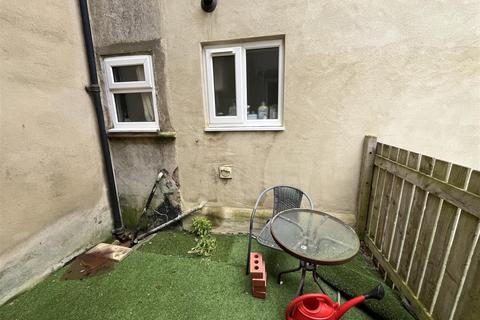 2 bedroom terraced house for sale, Huddersfield Road, Bradford BD12