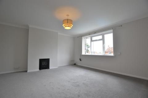 2 bedroom flat for sale, Woodhill Drive, Wombourne, Wolverhampton, WV5 0DN