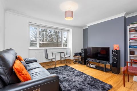3 bedroom flat for sale, London Road, Preston, BN1