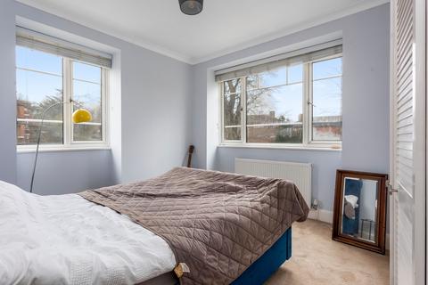 3 bedroom flat for sale, London Road, Preston, BN1