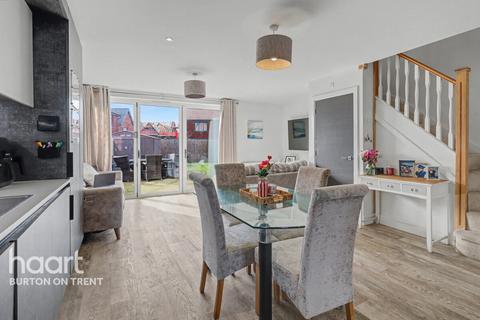3 bedroom semi-detached house for sale, Moonstone Way, Swadlincote