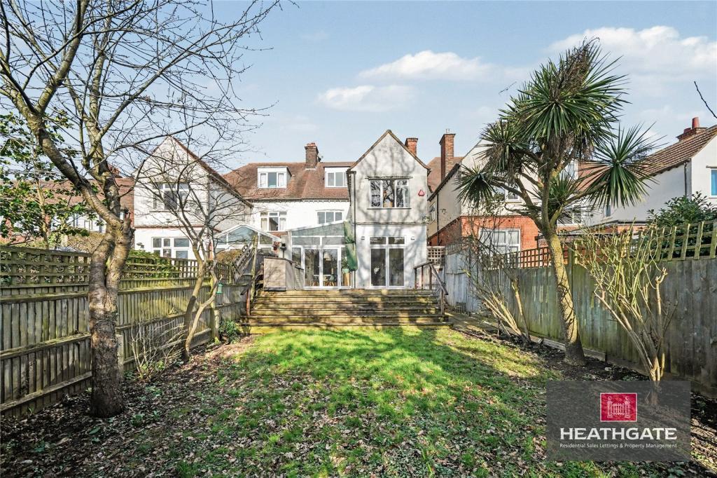 Wentworth-road-golders-green-nw11