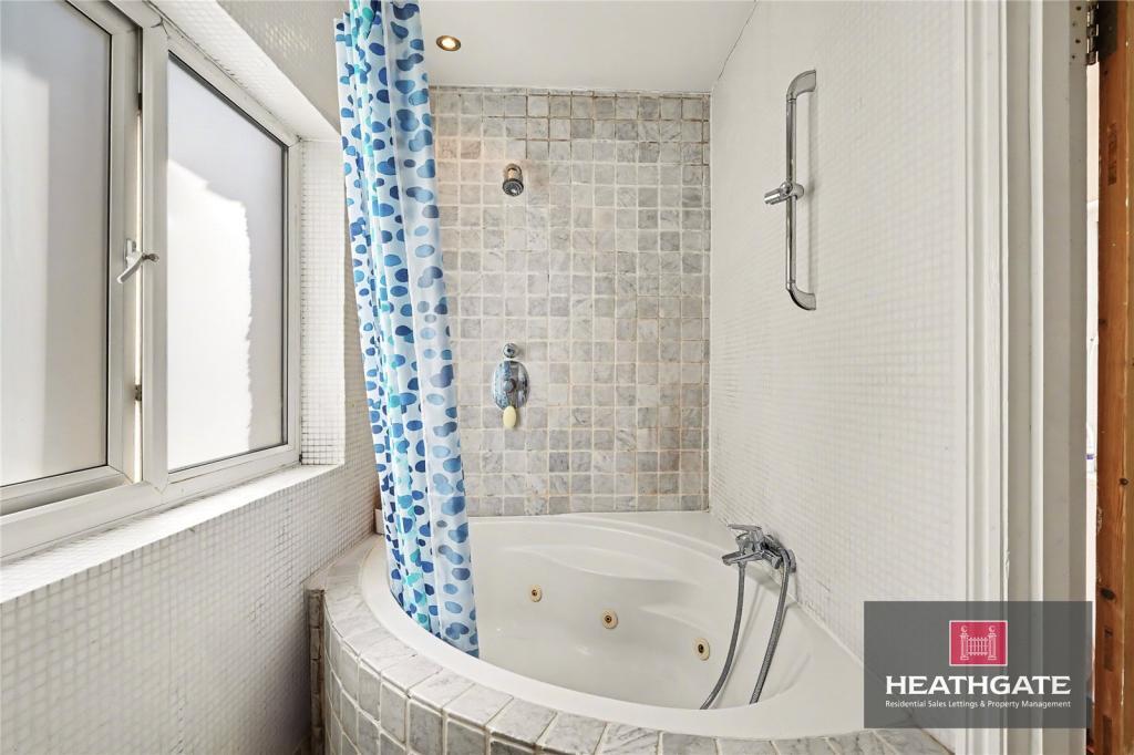 Wentworth-road-golders-green-nw11