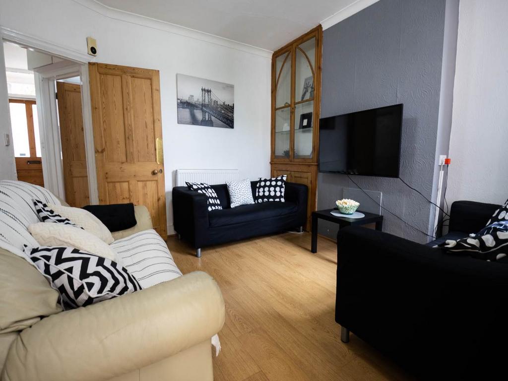 41 St Martins Road C