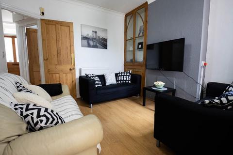 4 bedroom house to rent, St Martin's Road, , Canterbury