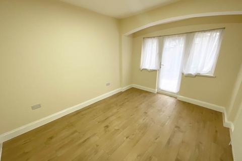 undefined, Stradbroke Grove, Clayhall, Barkingside