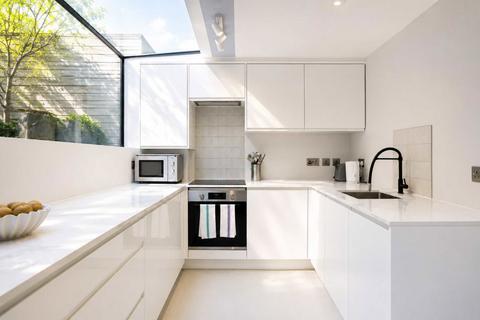 1 bedroom flat for sale, Ladbroke Grove, London W10