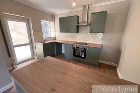 3 bedroom terraced house to rent, Darren Terrace, Ferndale, Rhondda Cynon Taff, CF43