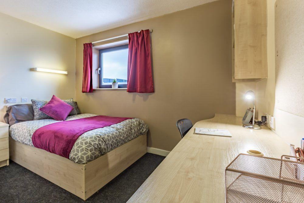 Apartment in Sheffield, South Yorkshire - More