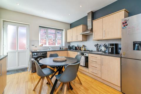2 bedroom apartment for sale, Foxhall Road, NOTTINGHAM