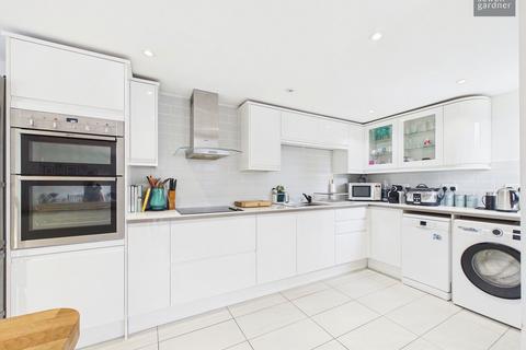 undefined, Maytree Crescent, Watford, WD24 5NW