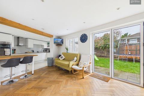 undefined, Maytree Crescent, Watford, WD24 5NW