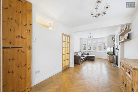 undefined, Maytree Crescent, Watford, WD24 5NW