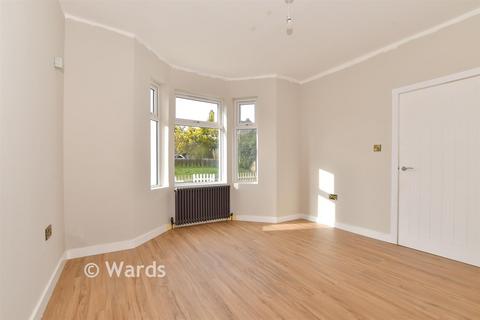 4 bedroom detached house for sale, New Street, Canterbury CT3