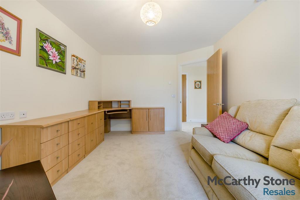 8680755-interior16.jpg