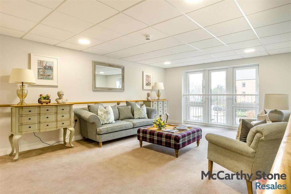 8680755-interior35.jpg