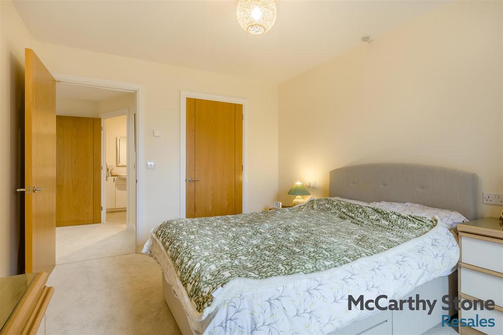 8680755-interior28.jpg