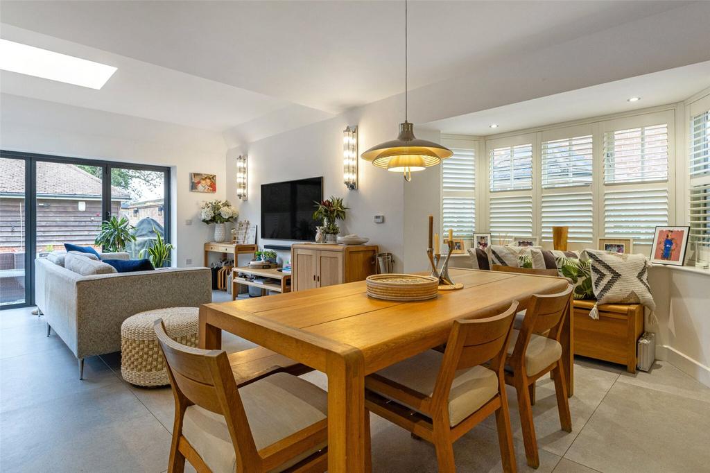 Kitchen/Dining