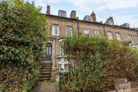 2 bedroom flat to rent, Regina Road, London N4