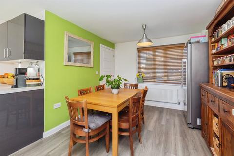 undefined, Birmingham Drive, Broughton, Aylesbury