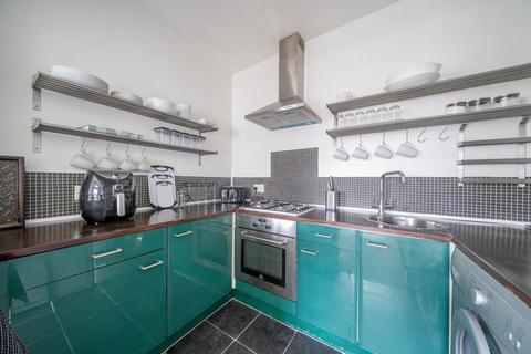 1 bedroom flat to rent, Askew Road, Shepherd's Bush, London, W12