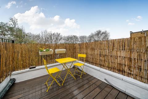 1 bedroom flat to rent, Askew Road, Shepherd's Bush, London, W12
