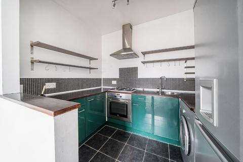 1 bedroom flat to rent, Askew Road, Shepherd's Bush, London, W12