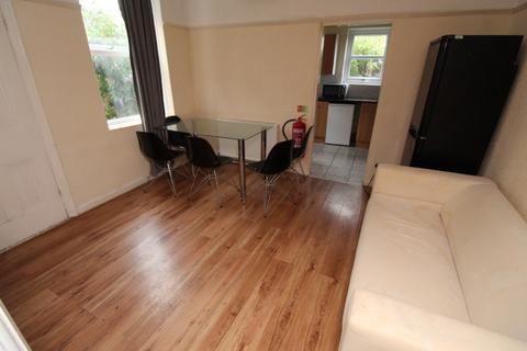 undefined, (4BED) Trent Boulevard, West Bridgford NG2