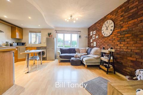 1 bedroom apartment for sale, Swallows Reach, Swallow Croft, Lichfield, WS13