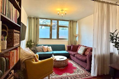 undefined, Holly Tree Close, Inner Park Road, London, SW19
