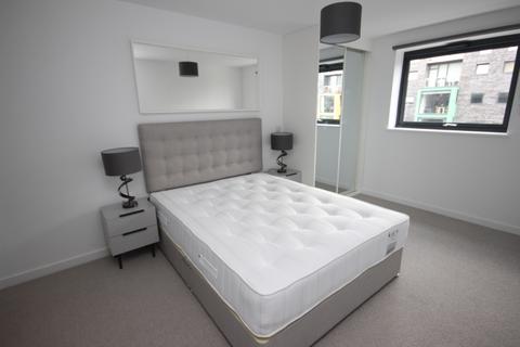 2 bedroom apartment to rent, Potato Wharf, Manchester M3