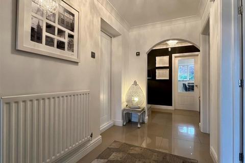 4 bedroom detached house for sale, Shrubbery Close, Sutton Coldfield