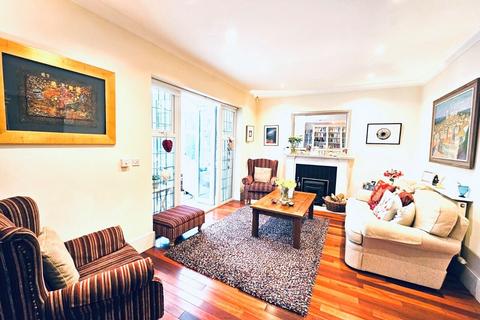 6 bedroom detached house for sale, Fauna Close, Stanmore HA7