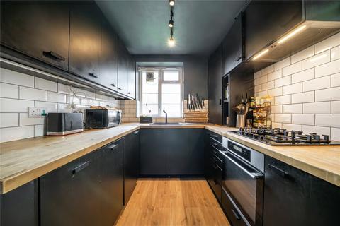3 bedroom flat to rent, Frampton Park Road, London, E9