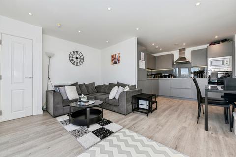2 bedroom flat for sale, Devonshire Close, Grays
