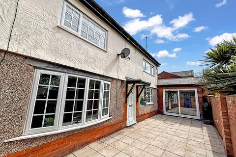 3 bedroom detached house to rent, Yellow House Lane, Southport PR8