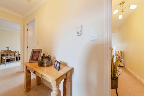 undefined, Warwick Court, Balderton, Newark