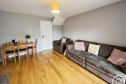 2 bedroom house for sale, Vectis Drive, Sittingbourne