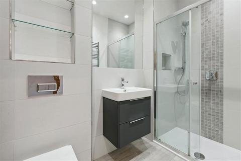 undefined, Stanley Road, Teddington TW11