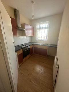 2 bedroom flat to rent, Norton Road, Wembley HA0