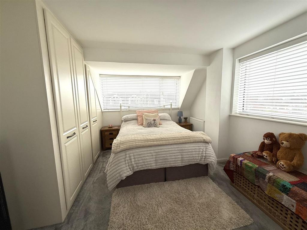 10 hd bed.jpeg