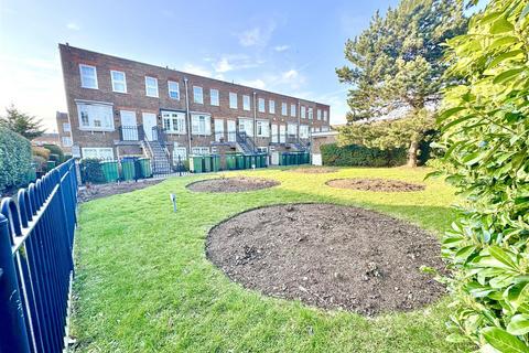 2 bedroom maisonette for sale, Regency Way, Bexleyheath DA6