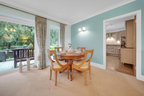 undefined, Elmhurst, Bowgreave