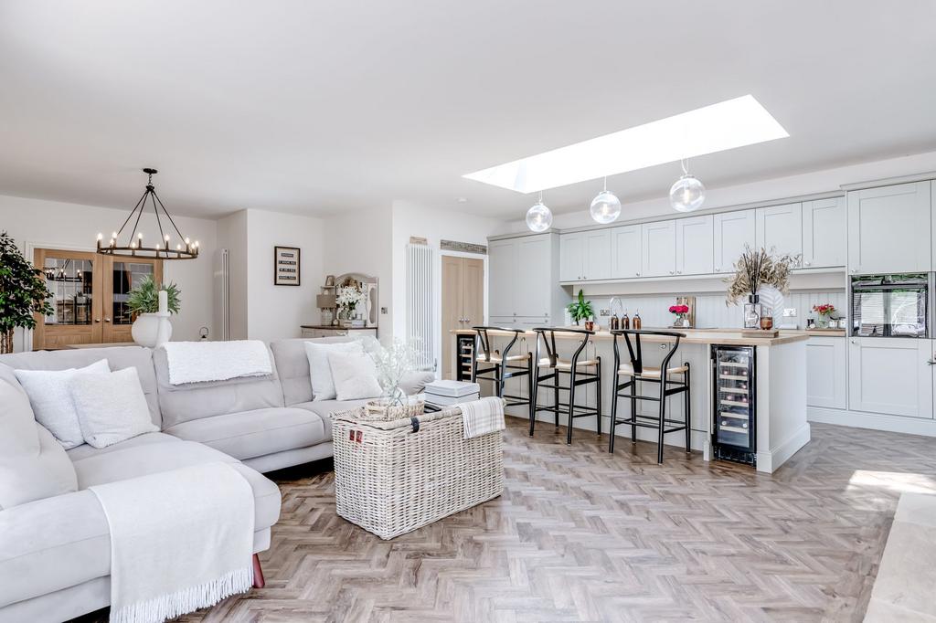 Dining/Family Room