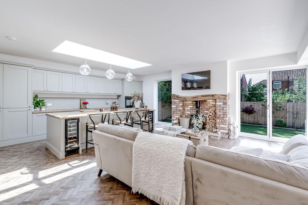 Dining/Family Room